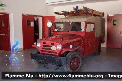 Fiat Campagnola I serie
Vigili del Fuoco
Unione distrettuale di Cles
Corpo Volontario di Tuenno (TN)
* Storica *
VFs 6F7 TN
Parole chiave: Fiat Campagnola_I_serie VFs6F7TN