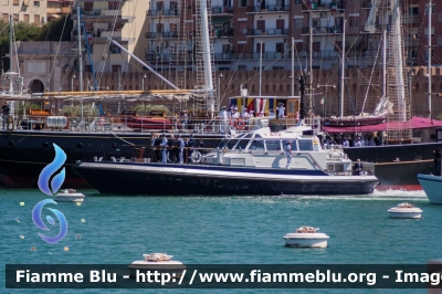 Nave Y 412
Marina Militare Italiana
Rimorchiatore D'Altura,
qui con a bordo il Presidente Mattarella
durante la festa della Marina Militare 2017
Parole chiave: Nave Y412