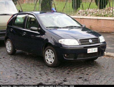 Fiat Punto III serie
Carabinieri
AM CC 817
vers. tutta blù
Parole chiave: fiat punto_IIIserie amcc817