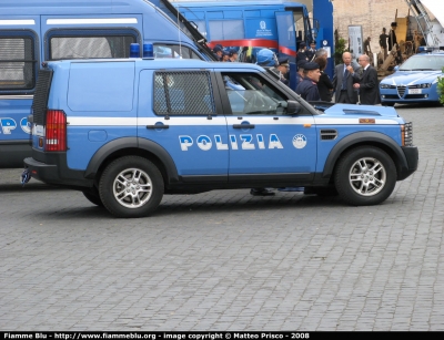 Land Rover Discovery 3
Polizia di Stato
Reparto Mobile
Polizia F5001
Versione protetta
Parole chiave: Land_Rover Discovery_3 PS Reparto_Mobile PoliziaF5001 festa_della_polizia_2008