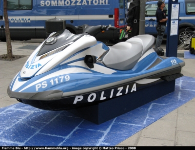 Acquascooter
Polizia di Stato
PS 1179
Parole chiave: acquascooter