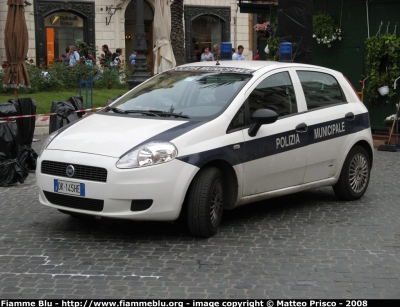 Fiat Grande Punto
Polizia Municipale Roma
Parole chiave: Fiat Grande Punto