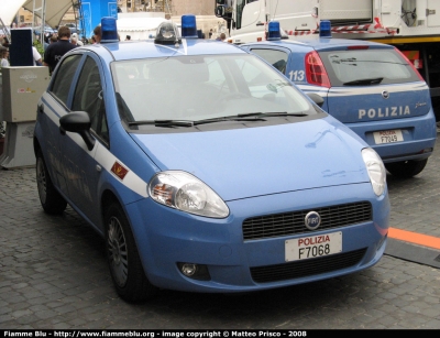 Fiat Grande Punto
Polizia di Stato
Reparto Mobile
POLIZIA F7068
Parole chiave: Fiat Grande_Punto PoliziaF7068 festa_della_polizia_2008