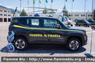 Jeep Renegade
Guardia di Finanza
GdiF 288 BL

243° Anniversario della Fondazione
Parole chiave: Jeep Renegade GDIF288BL festa_corpo_2017