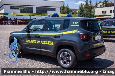 Jeep Renegade
Guardia di Finanza
GdiF 288 BL

243° Anniversario della Fondazione
Parole chiave: Jeep Renegade GDIF288BL festa_corpo_2017