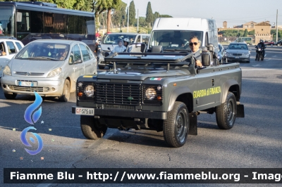 Land Rover Defender 90
Guardia di Finanza
Nella nuova livrea del corpo
GdiF 575 AV
Parole chiave: Land_Rover Defender_90 GdiF575AV