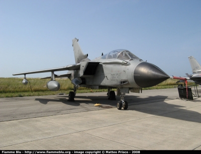 Panavia Tornado IDS
Aeronautica Militare Italiana
36°stormo
Parole chiave: tornado IDS giornata_azzurra_2008