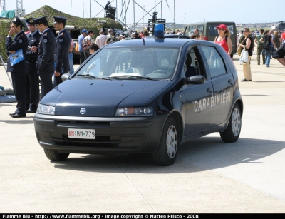 Fiat Punto II serie
Carabinieri
AM BM 779
Parole chiave: fiat punto_IIserie ambm779