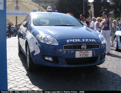 Fiat Nuova Bravo
prototipo con livrea nuova
Parole chiave: fiat nuova_bravo F3791 festa_della_polizia_2007