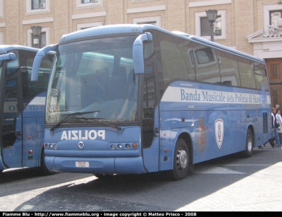 Irisbus Orlandi Domino 2001 HDH
Polizia di Stato
Polizia F1411
Banda Musicale
Parole chiave: irisbus_orlandi domino_2001_hdh poliziaf1411