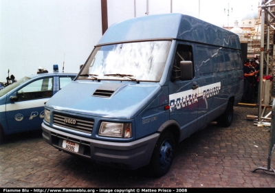 Iveco Daily II serie
Polizia di Stato
Questura di Bolzano
Polizia A6986
Parole chiave: iveco daily_IIserie PoliziaA6986