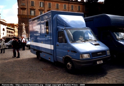 Iveco Daily II serie
Polizia di Stato
Polizia A2290
Parole chiave: iveco daily_IIserie PoliziaA2290