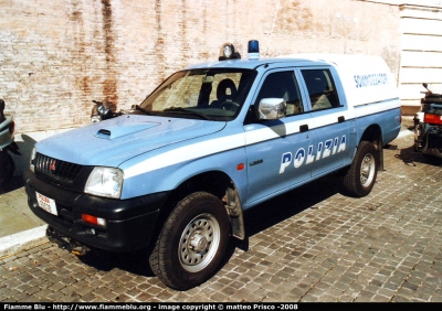 Mitsubishi L200 III serie
Polizia di Stato
C.N.E.S.
POLIZIA E6578
Parole chiave: Mitsubishi L200_IIIserie PS Sommozzatori PoliziaE6578 Festa_della_polizia_2006