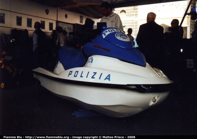 Acquascooter
Polizia di Stato
Parole chiave: acquascooter