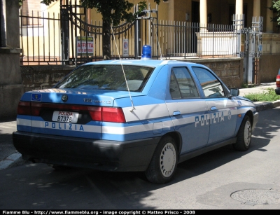 Alfa Romeo 155 I serie
Polizia di Stato
Polizia Stradale in servizio sulla A24 "Strada dei Parchi"
POLIZIA B7378
Parole chiave: alfa_romeo 155_Iserie B7378