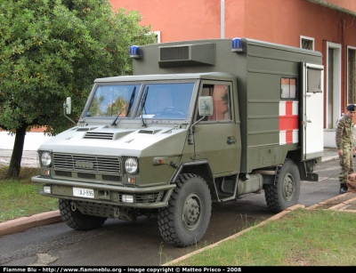 Iveco VM90
Esercito Italiano
EI AJ 896
Parole chiave: iveco vm90 eiaj896