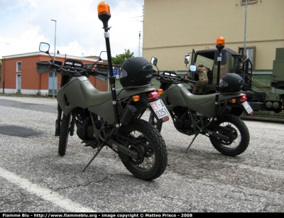 Cagiva T4 350
Esercito Italiano
EI A 0251
EI A 0252
Nucleo Scorta Tecnica
Parole chiave: cagiva t4_350 eia0251 eia0252