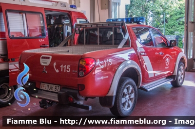 Mitsubishi L200 IV Serie
Vigili del Fuoco
Unione Distrettuale Merano - Bezirksverband Meran
Corpo Volontario di Marlengo
- Freiwillige Feuerwehr Marling (BZ)
VF 0JH BZ
Parole chiave: Mitsubishi L200_IVSerie VF0JHBZ