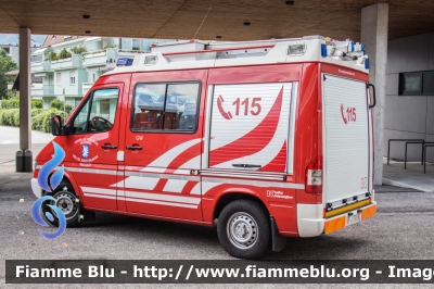 Mercedes-Benz Sprinter 4x4 II serie
Vigili del Fuoco
Unione Distrettuale Merano - Bezirksverband Meran
Corpo Volontario di Maia Bassa
- Freiwillige Feuerwehr Untermais (BZ)
VF 17V BZ
Parole chiave: Mercedes-Benz Sprinter_4x4_IIserie VF17NBZ