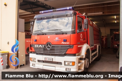 Mercedes-Benz Atego 1828 I serie
Vigili del Fuoco
Comando Provinciale di Viterbo
AutoBottePompa allestimento BAI
VF 22565
Parole chiave: Mercedes-Benz Atego_1828_Iserie VF22565