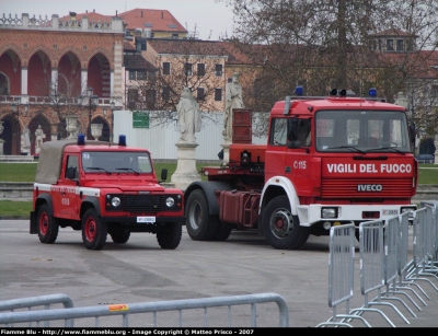 Iveco 190-36
Vigili del Fuoco
Comando Provinciale di Belluno
VF 20639
Parole chiave: Iveco 190-36 VF20639