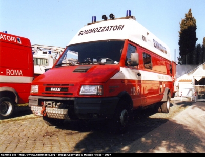 Iveco Daily II serie
Vigili del Fuoco
Comando Provinciale di Roma
Nucleo Soccorso Subacqueo e Acquatico
VF 20094
Parole chiave: Iveco Daily_IIserie VF20094