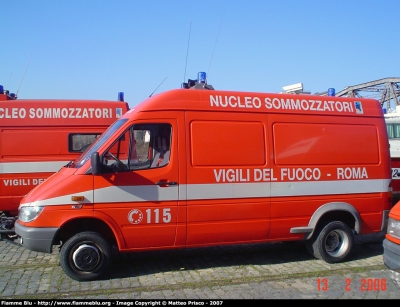 Mercedes-Benz Sprinter 4x4 II serie
Vigili del Fuoco
Comando Provinciale di Roma
Nucleo Soccorso Subacqueo e Acquatico
VF21727
Parole chiave: Mercedes-Benz Sprinter_4x4_IIserie VVF NSSA VF21727