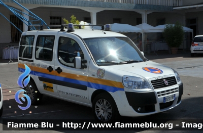 Fiat Doblò II Serie
Volontari AIB-PC Ventimiglia IM
Parole chiave: Liguria (IM) Protezione_civile Fiat Doblò II serie