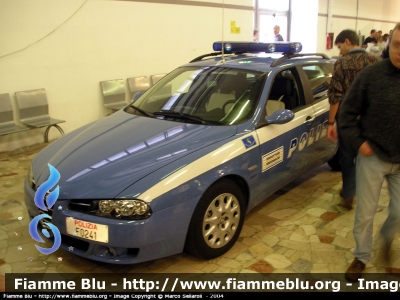 Alfa Romeo 156 Sportwagon II serie
Polizia di Stato
Polizia Stradale in servizio sulla A7 Milano Serravalle - Milano Tangenziali
POLIZIA F0241
Parole chiave: Lombardia (MI)