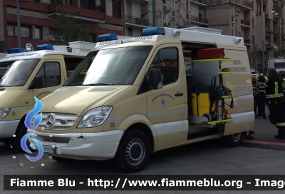 Mercedes-Benz Sprinter III serie
Squadra Emergenza Operativa Garbagnate MI
 M 33
Parole chiave: Lombardia (MI) Protezione_civile Mercedes-Benz Sprinter_IIIserie