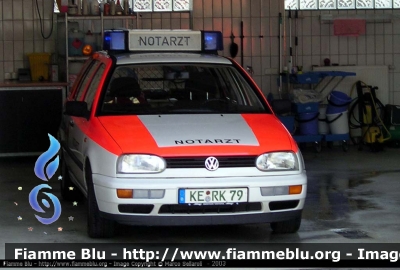 Volkswagen Golf Variant III serie
Bundesrepublik Deutschland - Germania
Bayerisches Rotes Kreuz
Croce Rossa della Baviera
Notarz - Servizio medico urgente
Parole chiave: Volkswagen Golf_Variant_IIIserie Automedica