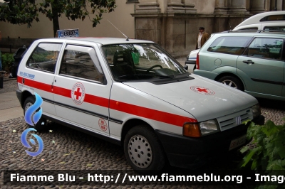 Fiat Uno
Croce Rossa Italiana
 Comitato Locale Dalmine BG
 CRI A4226
Parole chiave: Lombardia (BG) Servizi_sociali Fiat Uno CRIA4226