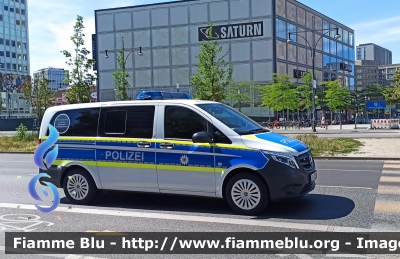 Mercedes-Benz Vito III serie
Bundesrepublik Deutschland - Germania
Bundespolizei - Polizia di Stato
