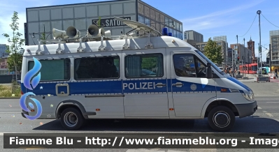 Mercedes-Benz Sprinter II serie
Bundesrepublik Deutschland - Germania
Bundespolizei - Polizia di Stato
