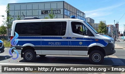 Mercedes-Benz Sprinter IV serie 4X4  
Bundesrepublik Deutschland - Germania
Bundespolizei - Polizia di Stato
