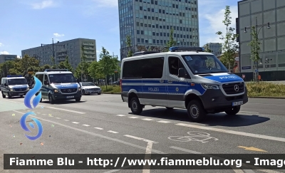 Mercedes-Benz Sprinter IV serie
Bundesrepublik Deutschland - Germania
Bundespolizei - Polizia di Stato
