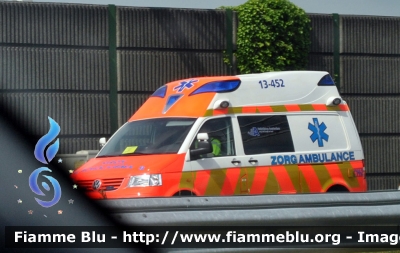 Volkswagen Transporter T5
Nederland - Paesi Bassi
Amsterdam Ambulance
13-452
Parole chiave: Volkswagen Transporter_T5