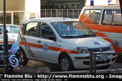 Fiat Nuova Panda
Croce Bianca Arezzo
Parole chiave: Toscana (AR) Mezzi_di_servizio Fiat_Panda