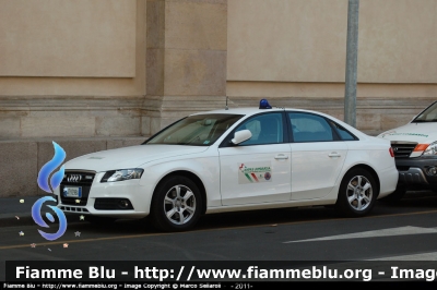 Audi A4 V serie
ANPAS Lombardia
Parole chiave: Lombardia Automedica Anpas_2011 Audi A4_Vserie