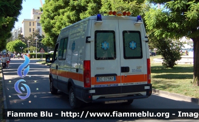 Iveco Daily III serie
Azienda Ospedaliera Niguarda Ca'Granda Milano
 Servizio Interno
 Veicolo Ibrido
Parole chiave: Lombardia (MI) Ambulanza Iveco Daily_IIIserie