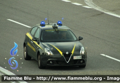 Alfa Romeo Nuova Giulietta restyle
Guardia di Finanza
Allestita NCT Nuova Carrozzeria Torinese
Decorazione Grafica Artlantis
GdiF 224BN
Parole chiave: Alfa-Romeo Nuova_Giulietta_restyle GdiF224BN