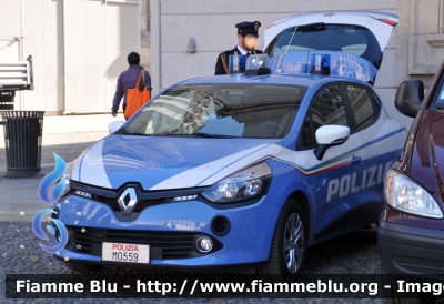 Renault Clio IV serie
Polizia di Stato
Allestita Focaccia
Decorazione grafica Artlantis
POLIZIA M0559
70° Polizia Stradale
