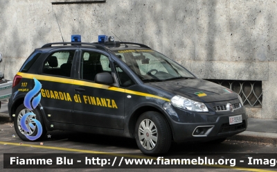 Fiat Sedici restyle
Guardia di Finanza
GdiF 329 BG
Parole chiave: Fiat Sedici GdiF329BG