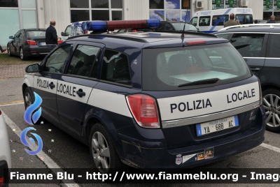 Opel Astra SW IV serie 
Servizio Associato della Marca Occidentale TV 
POLIZIA LOCALE YA88AC
Parole chiave: Veneto (TV) Polizia_locale Opel Astra_SW_IVserie REAS_2014