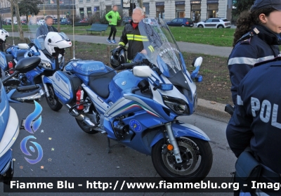 Yamaha FJR 1300
Polizia di Stato
Polizia Stradale
POLIZIA G2703
