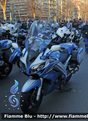 Yamaha FJR 1300
Polizia di Stato
Polizia Stradale
POLIZIA G2702
