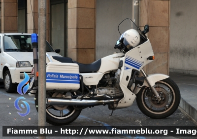 Moto Guzzi 850
Polizia Municipale Sanremo IM
Parole chiave: Liguria (IM) Polizia_locale