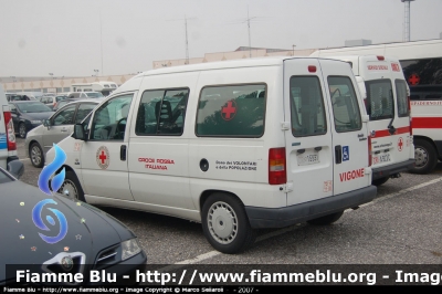 Fiat Scudo I serie
Croce Rossa Italiana 
Comitato Locale Vigone TO
CRI 15931

Parole chiave: Piemonte (TO) Servizi_sociali Fiat Scudo_Iserie Reas_2007 CRI15931