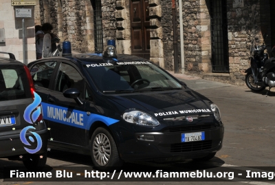 Fiat Punto Evo
Polizia Municipale di Assisi PG
POLIZIA LOCALE YA704AD
Parole chiave: Fiat Punto_Evo PoliziaLocaleYA704AD