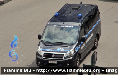 Fiat Scudo IV serie
Polizia Penitenziaria
POLIZIA PENITENZIARIA 728AF 
Parole chiave: Fiat Scudo_IVserie POLIZIAPENITENZIARIA728AF